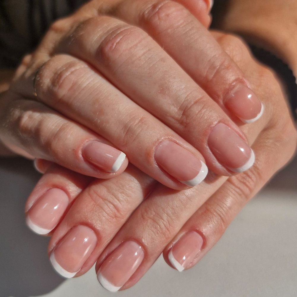 french-manucure-leprivilege-56-vannes-sene