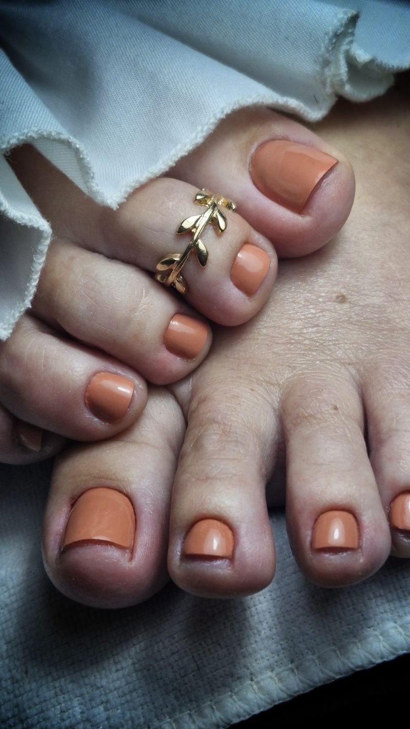 vernis-ongles-pieds-leprivilege-coiffure-vannes-sene